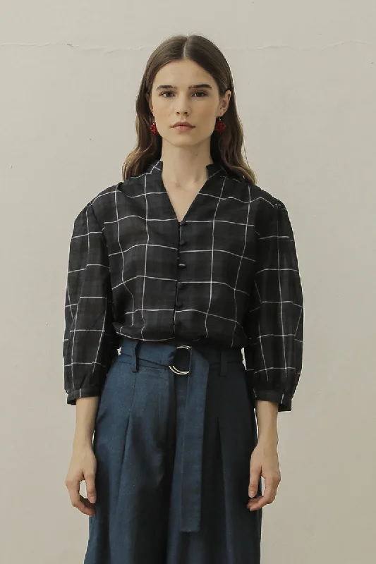 Blouson Blouse In Navy Delicate Pleat Blouse