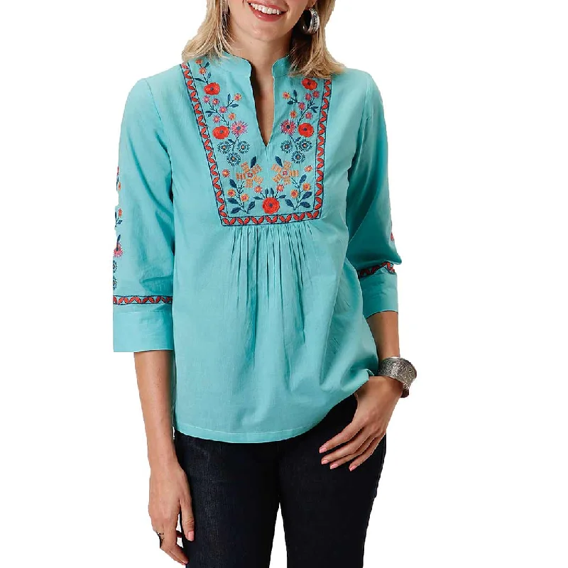 Roper Women's Embroidered Peasant Blouse Bell Sleeve Blouse