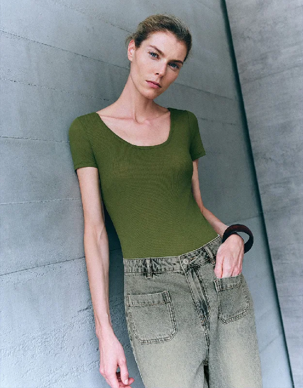 Crew Neck Skinny T-Shirt Boxy Fit Fitted Loose