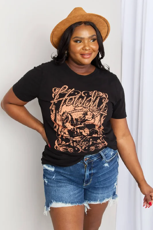 Full Size Graphic Round Neck Tee Ribbed Striped Patterned