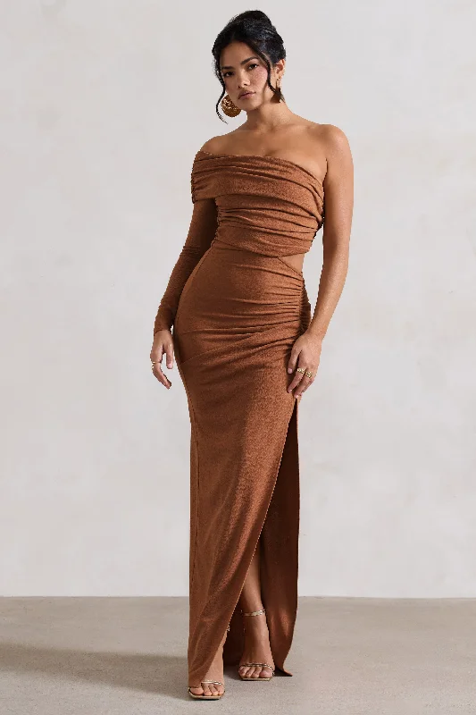 Ecuador | Camel Crinkle Asymmetric One-Sleeve Cut-Out Maxi Dress Stylish Off-Shoulder Maxi Dress
