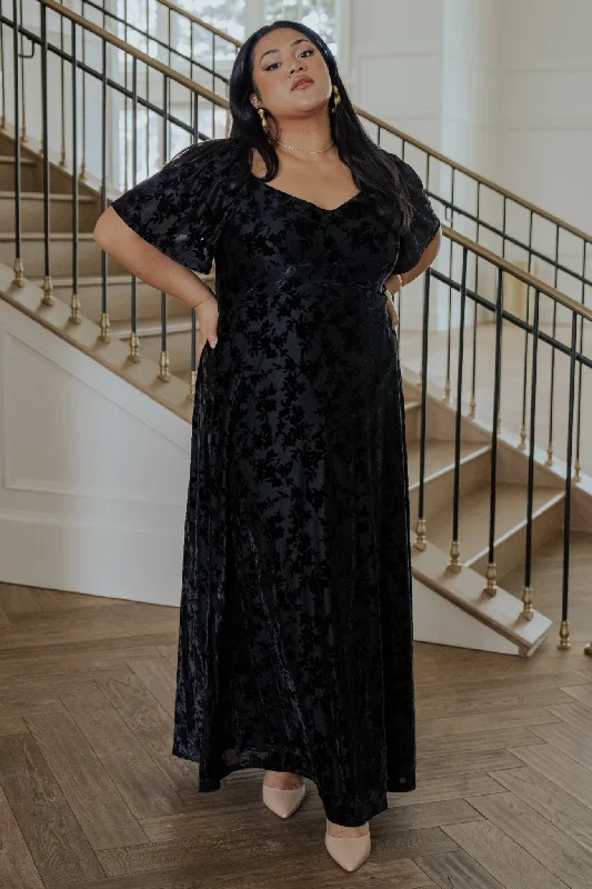 Everley Velvet Maxi Dress | Black Stylish Long Sleeve Maxi Dress