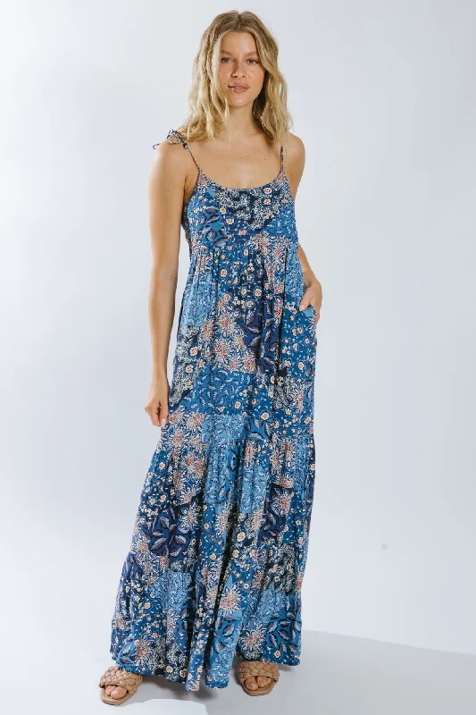 Berdina Tie Strap Maxi Dress Elegant Maxi Dress with Slit