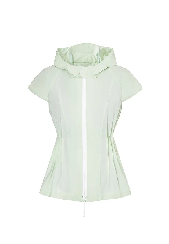 Artemis Water- and Wind resistant Long Sleeved Jacket with Pleated Waist Snapped Jacket Toggled Jacket Drawstring Jacket Artemis Water- and Wind resistant Long Sleeved Jacket with Pleated Waist Snapped Jacket Toggled Jacket Drawstring Jacket