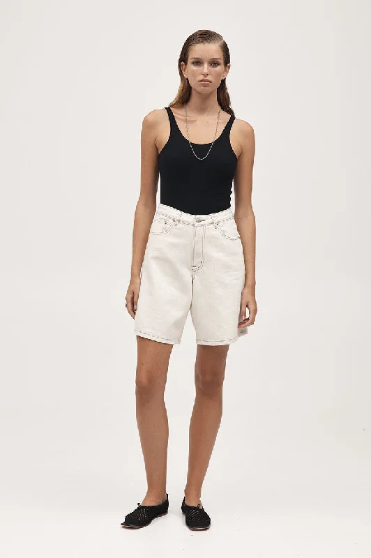 Marle Relaxed Jean Short - Ecru Fashionable Mom Jeans