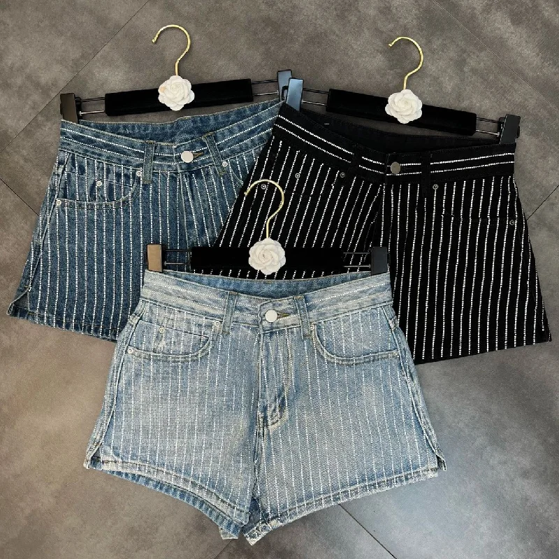 OUDINA Hot Selling Cool Girl Bling Shiny Denim Shorts Ladies Women Diamond Jean Shorts Casual Distressed Skinny Jeans