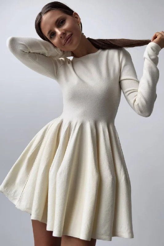 Flowy French Style Crew Neck Long Sleeve Fit and Flare Sweater Mini Dress - White Classic Shift Mini Dress