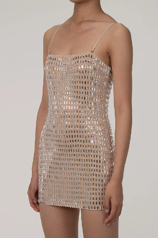 Sparkly Rhinestone Embellished Mesh Strapless Bodycon Party Mini Dress Comfortable Fit-and-Flare Mini Dress Sparkly Rhinestone Embellished Mesh Strapless Bodycon Party Mini Dress Comfortable Fit-and-Flare Mini Dress