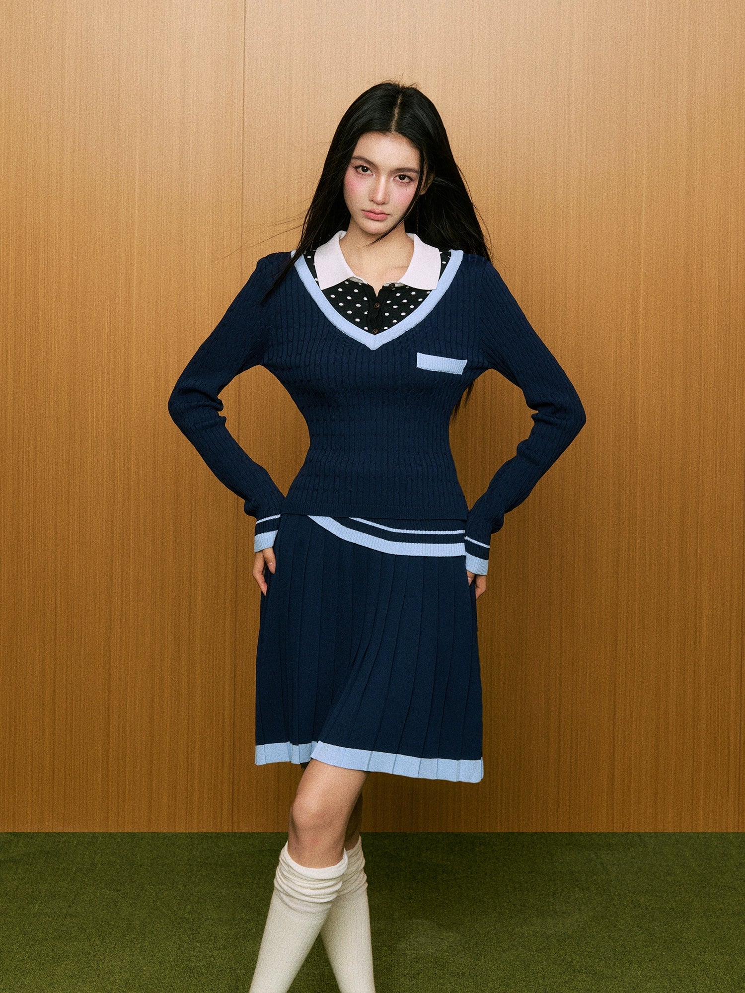 Navy skirt