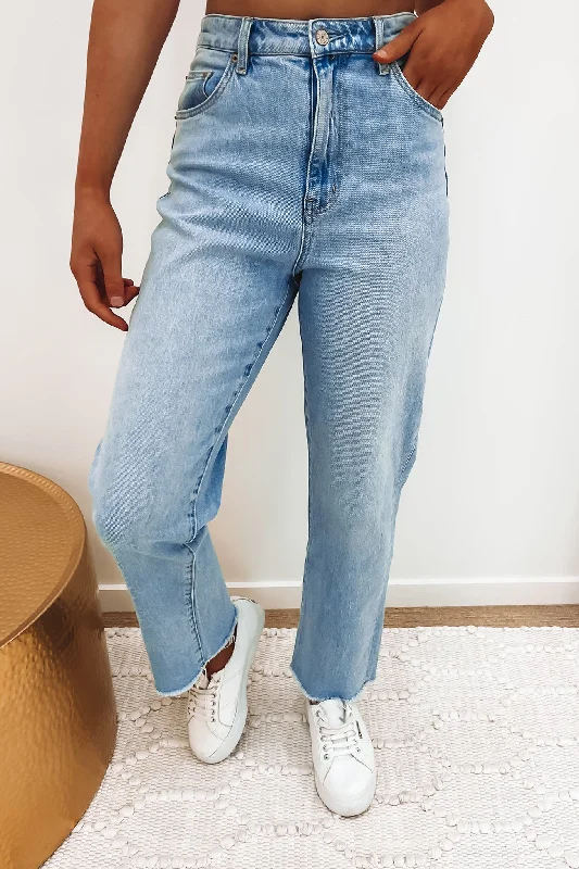 Hi Straight Jean Balanced Blue Fashionable Relaxed Fit Denim