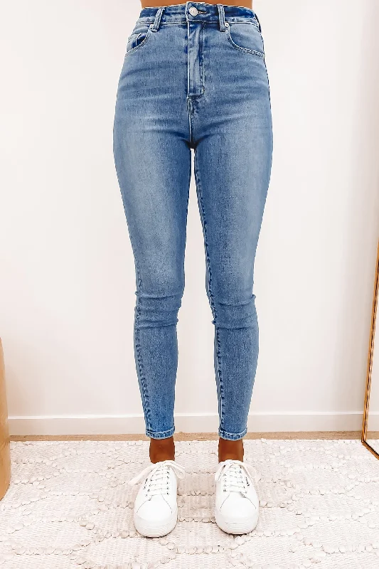 Skyscraper Jean Reality Blues Fashionable Slouchy Fit Jeans
