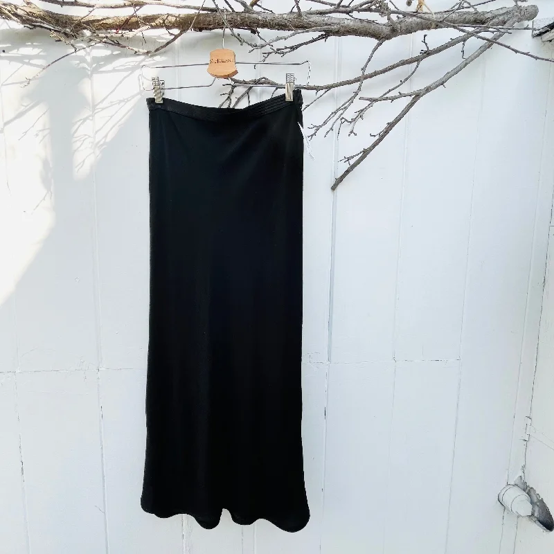 VH-1478 Black Crepe Skirt, Grosgrain Elastic tulle skirt dreamy
